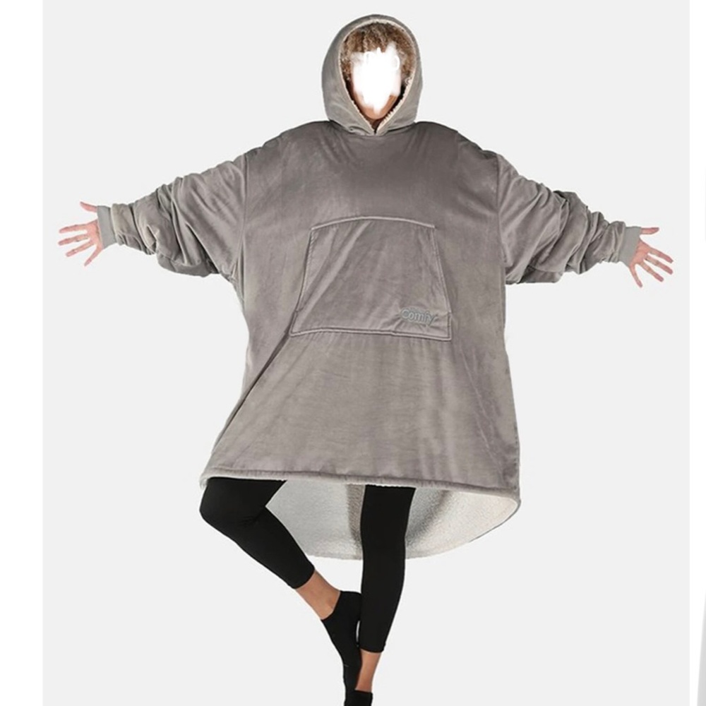 Hoodie! Unisex! Stay Cozy! Great for those chilly sports events!